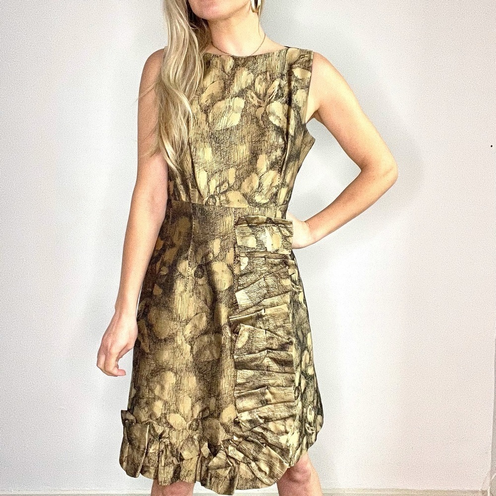 Elegant Gold Sleeveless Silk Dress